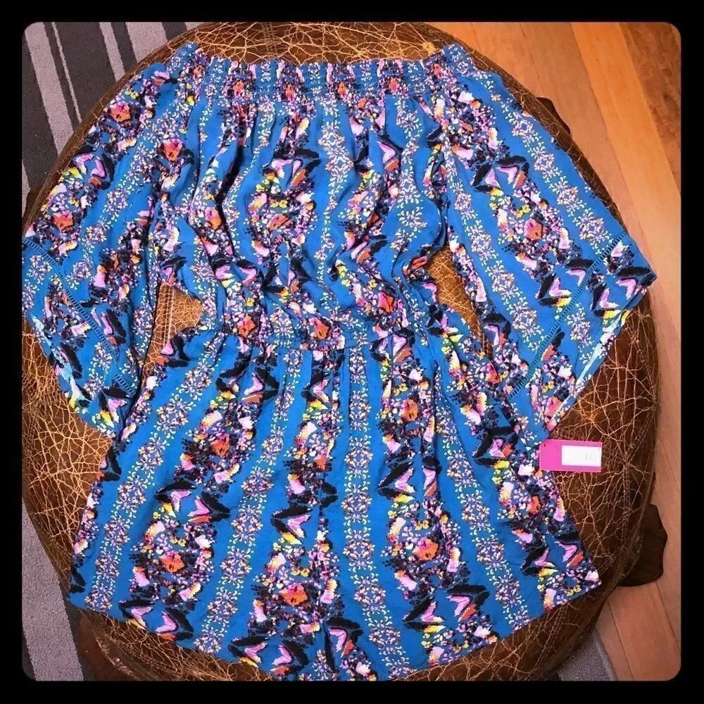 Xhilaration Floral Romper Size Small